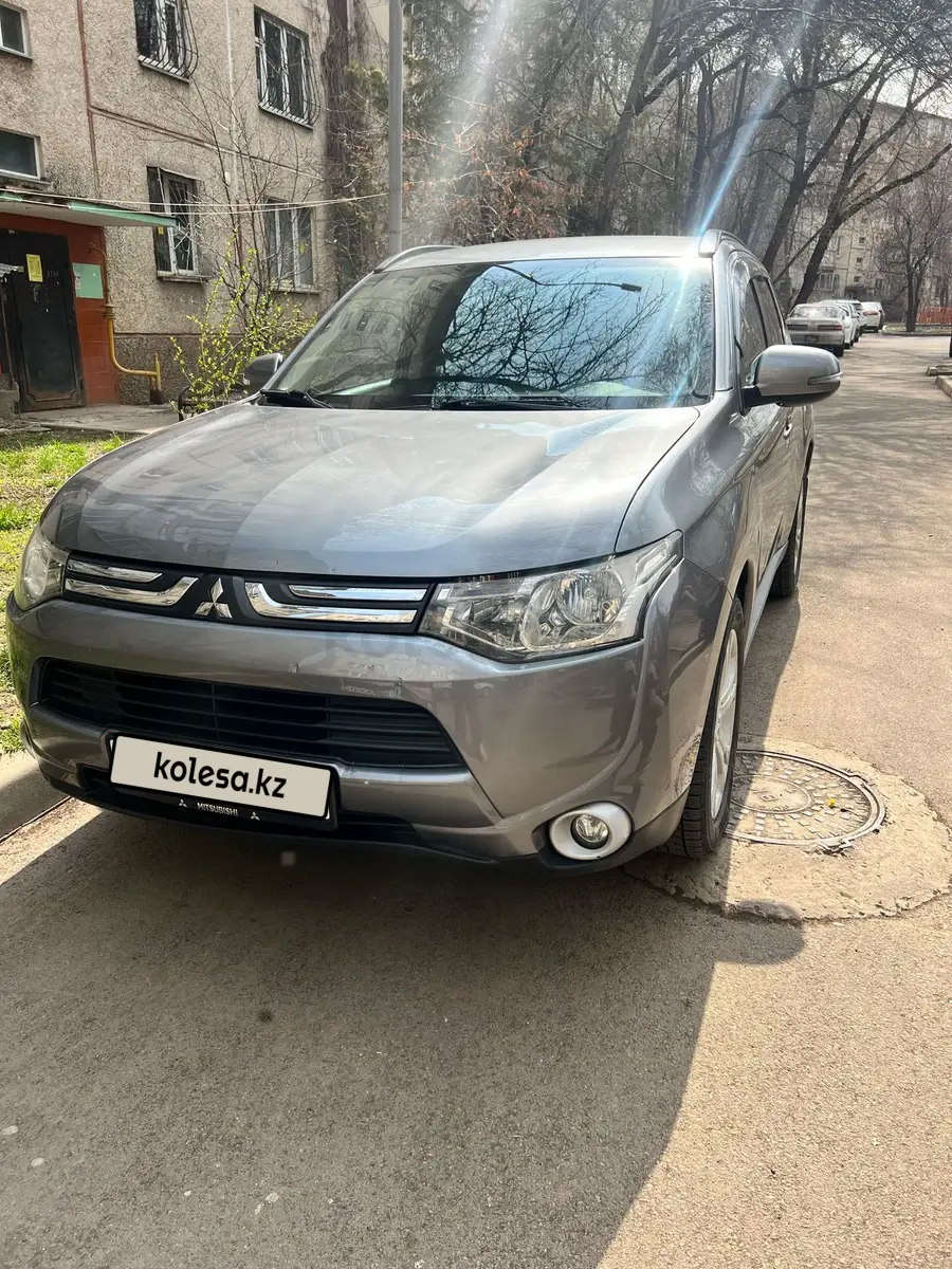 2013 года, КПП Вариатор, 2.4 л.