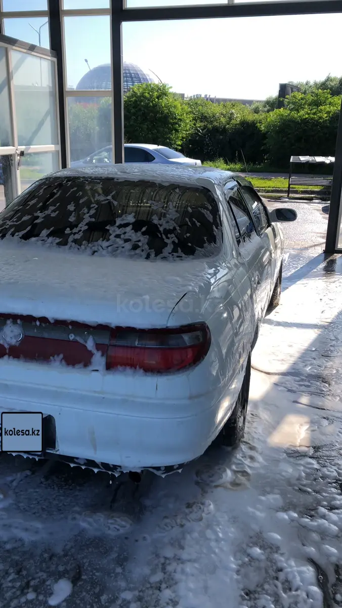 1994 года, КПП Автомат, 1.6 л.