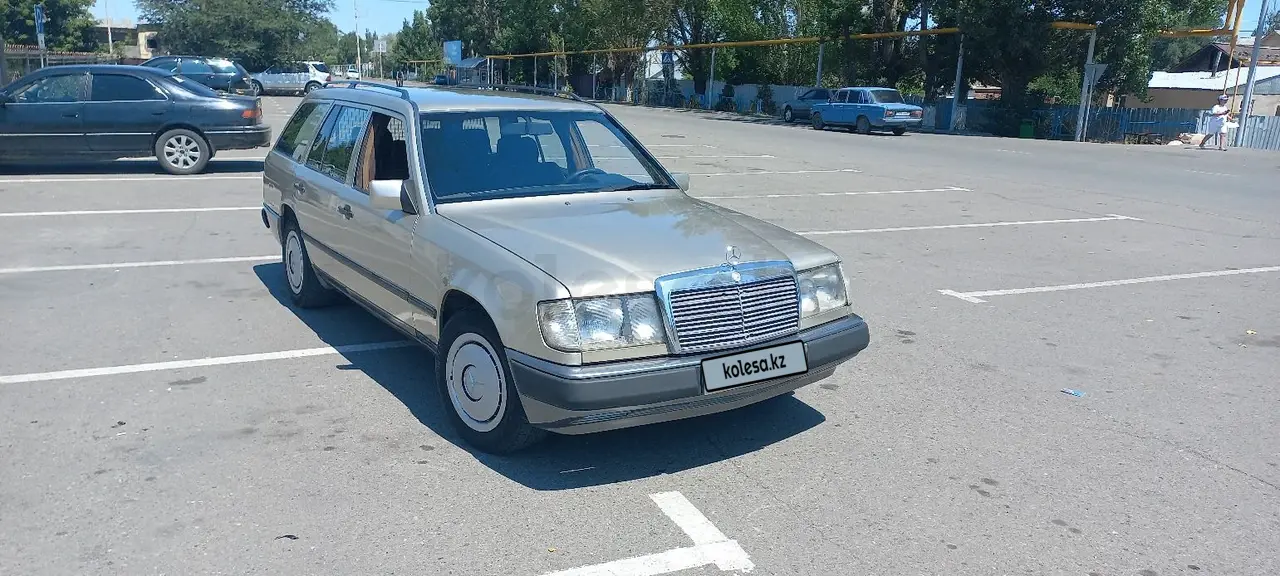 1989 года, КПП Автомат, 2.3 л.