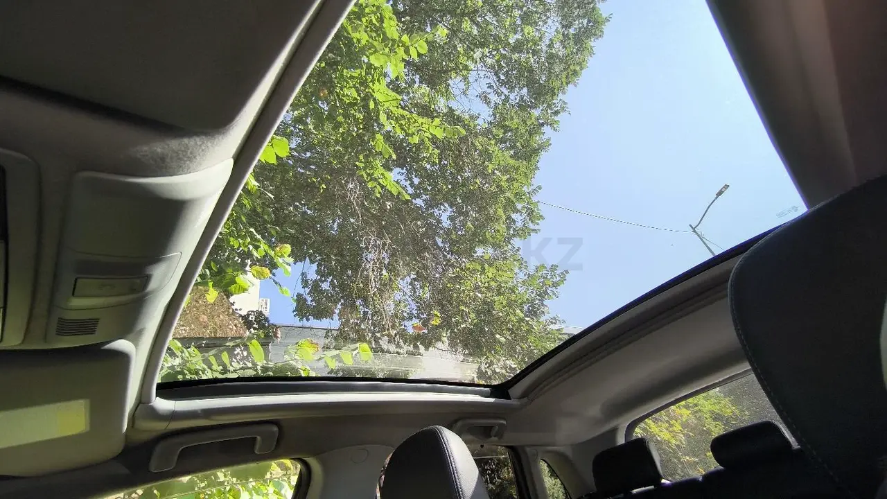 2012 года, КПП Вариатор, 2 л.