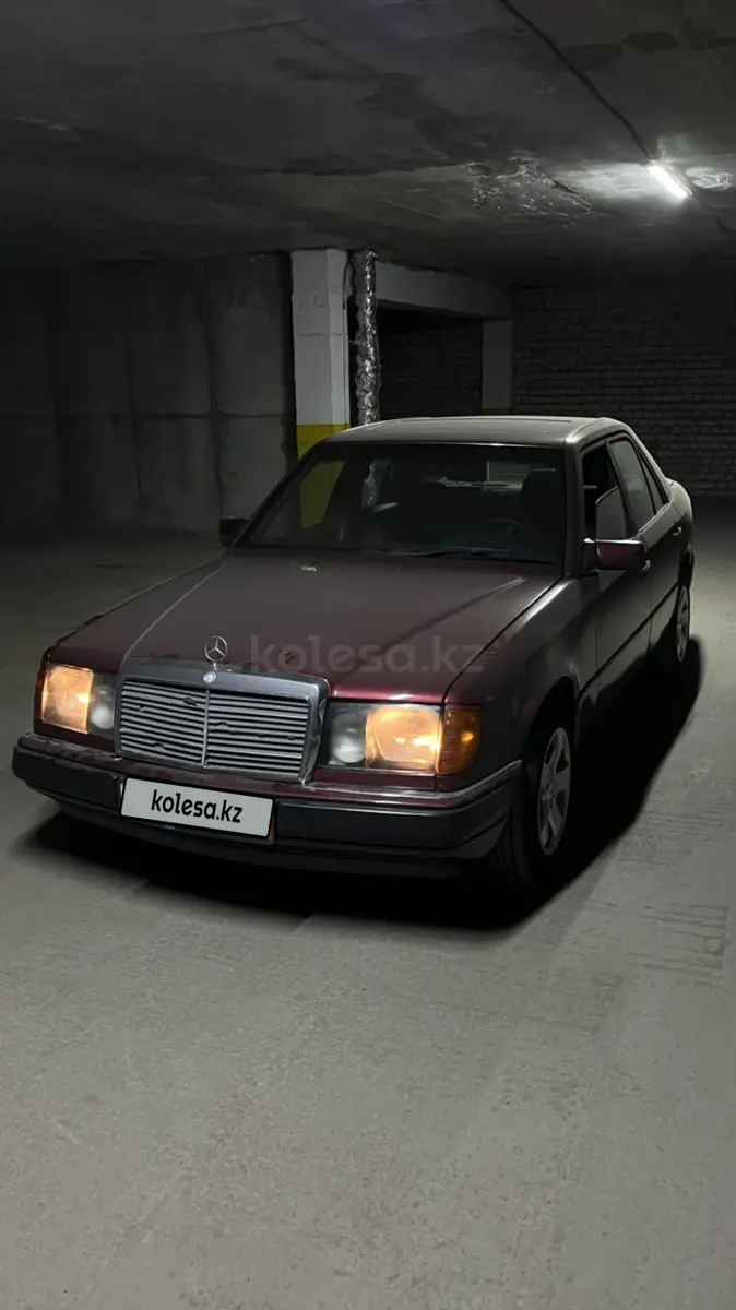 1992 года, КПП Автомат, 2.3 л.