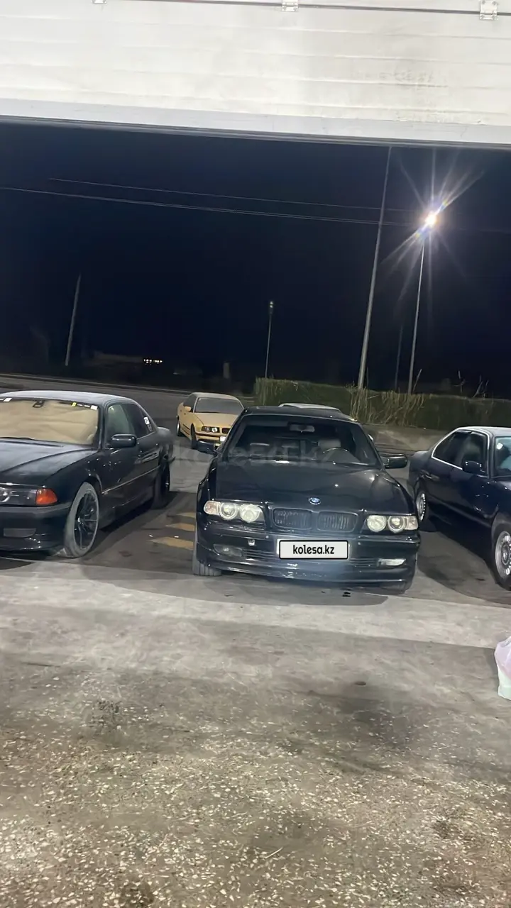 2000 года, КПП Автомат, 4.4 л.