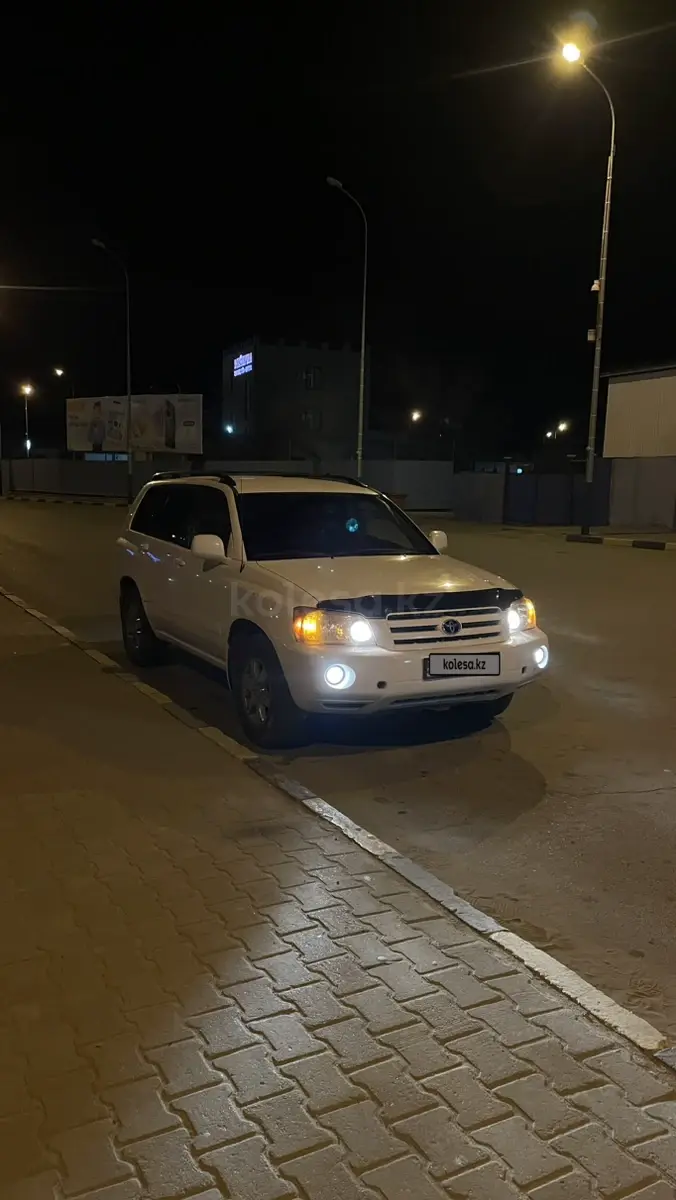 2004 года, КПП Автомат, 3.3 л.