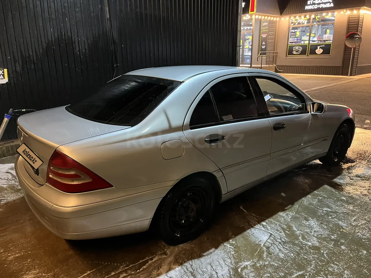 2001 года, КПП Автомат, 2 л.