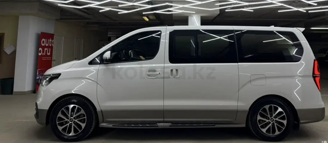 2018 года, КПП Механика, 2.5 л.