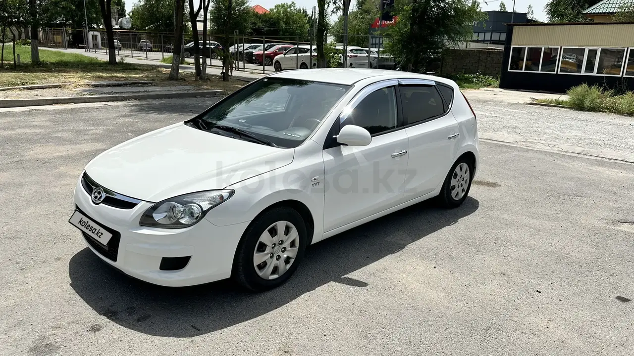 2010 года, КПП Автомат, 1.6 л.