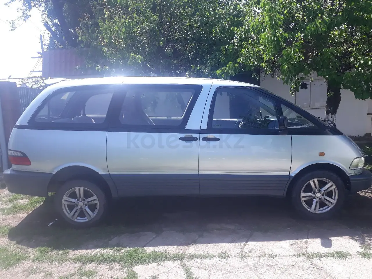 1992 года, КПП Автомат, 2.4 л.