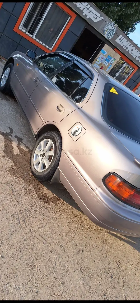 1995 года, КПП Автомат, 3 л.