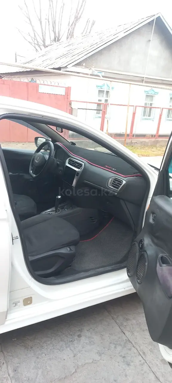 2013 года, КПП Автомат, 1.6 л.