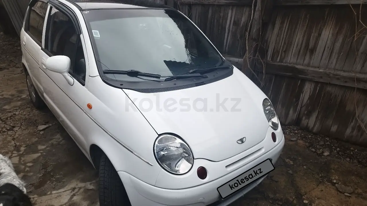 2014 года, КПП Механика, 0.8 л.