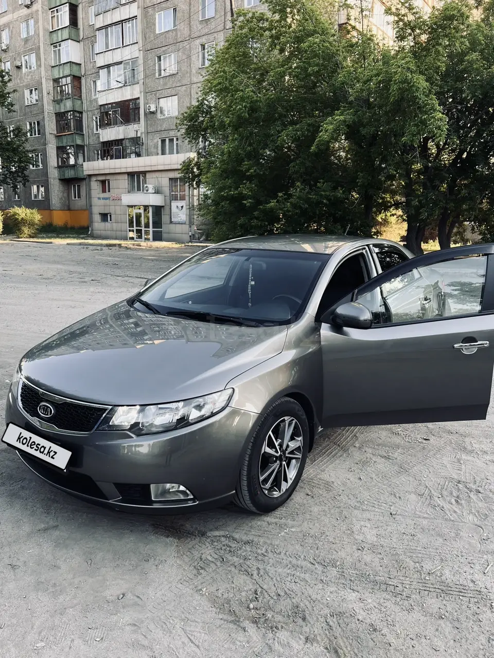 2011 года, КПП Автомат, 1.6 л.