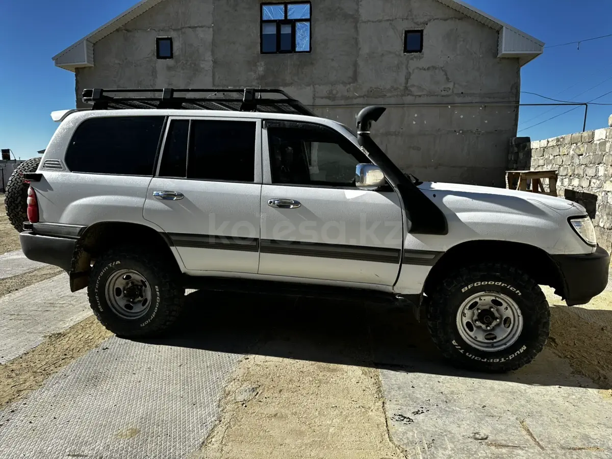 2001 года, КПП Механика, 4.5 л.