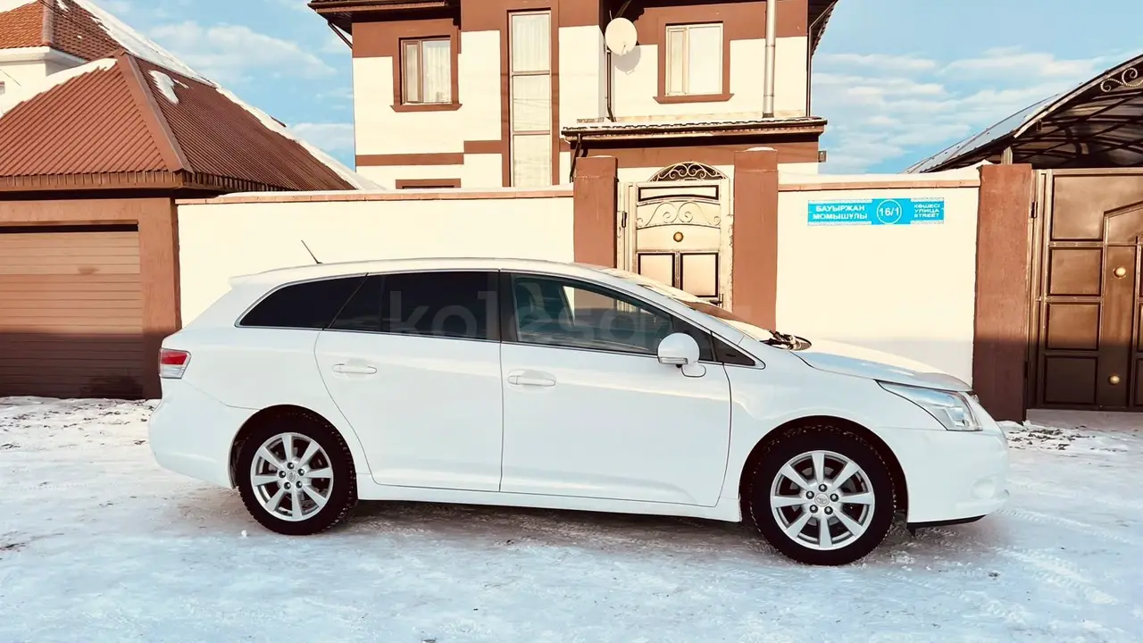 2011 года, КПП Вариатор, 2 л.