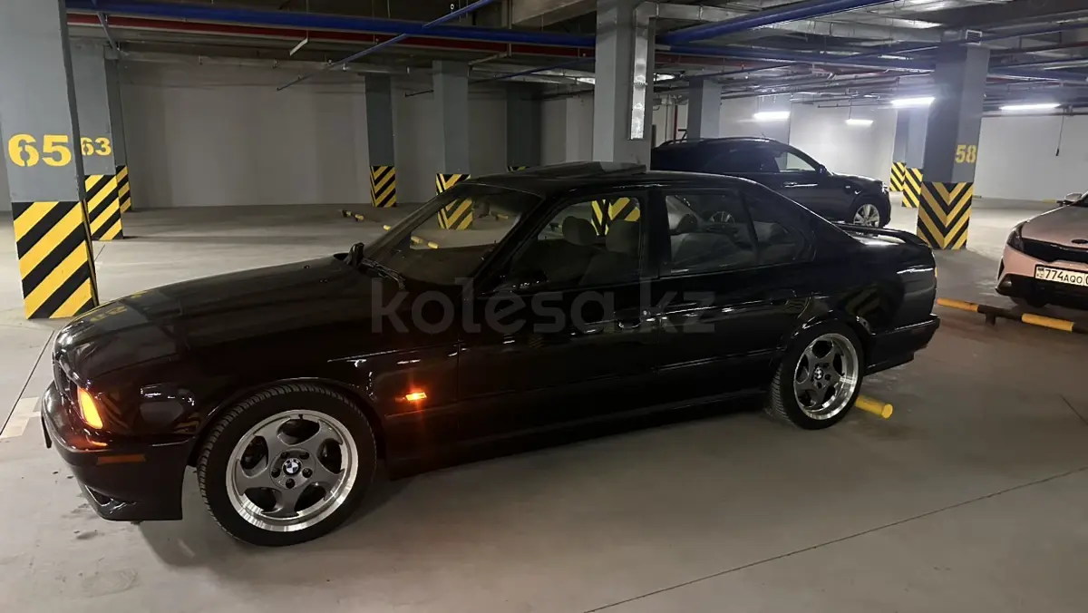 1995 года, КПП Механика, 4.4 л.